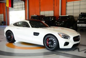 2016 Mercedes-Benz AMG GT S Standard Equipment