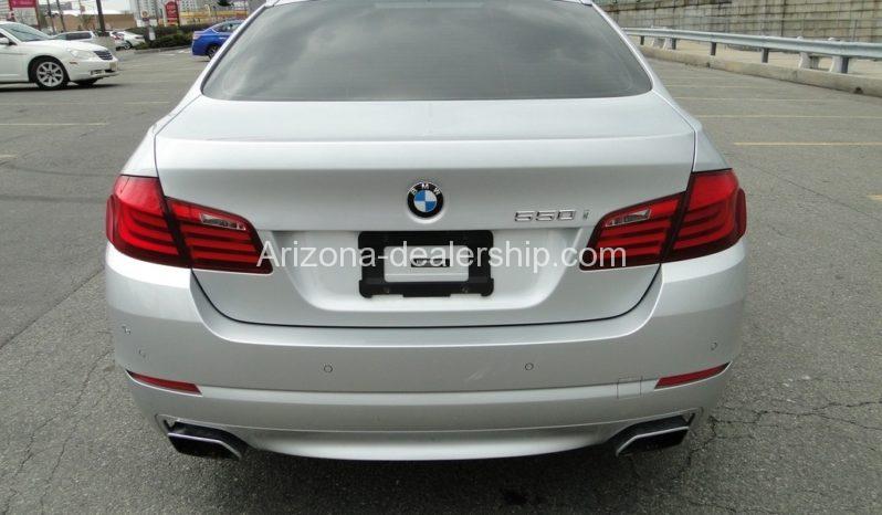 2013 BMW 5-Series iTurbo 4.4L V8 32V RWD full