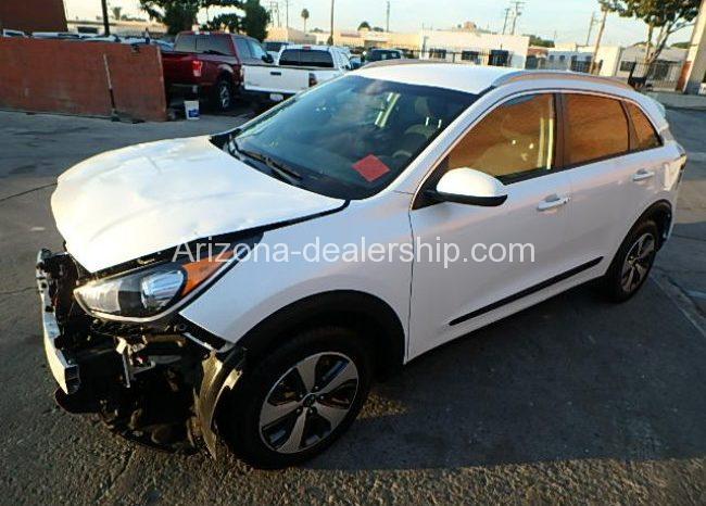 2017 Kia Niro FE full