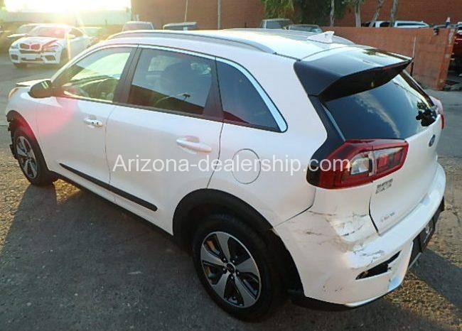 2017 Kia Niro FE full