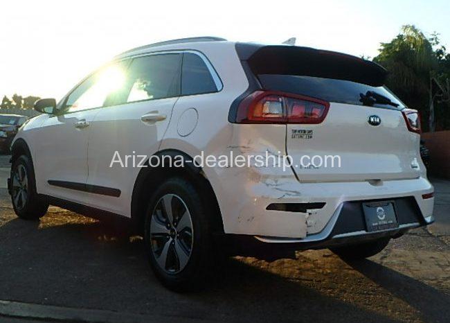 2017 Kia Niro FE full