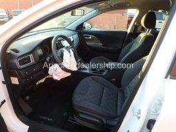 2017 Kia Niro FE full