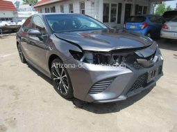 2018 Toyota Camry SE 4dr Sedan full