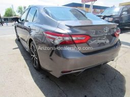 2018 Toyota Camry SE 4dr Sedan full