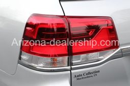 2020 Toyota Land Cruiser Base AWD 4dr SUV full