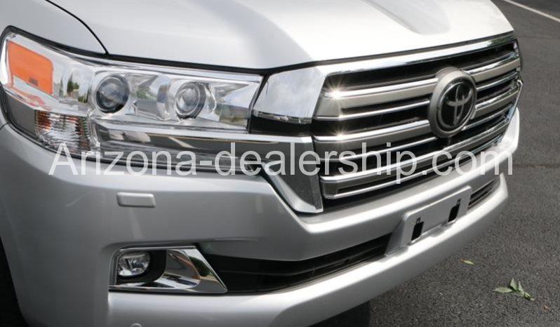 2020 Toyota Land Cruiser Base AWD 4dr SUV full