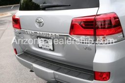 2020 Toyota Land Cruiser Base AWD 4dr SUV full