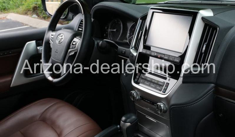 2020 Toyota Land Cruiser Base AWD 4dr SUV full