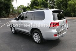 2020 Toyota Land Cruiser Base AWD 4dr SUV full