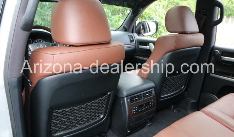 2020 Toyota Land Cruiser Base AWD 4dr SUV full