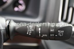 2020 Toyota Land Cruiser Base AWD 4dr SUV full