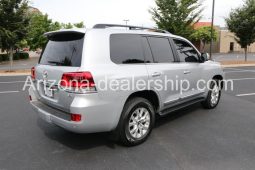 2020 Toyota Land Cruiser Base AWD 4dr SUV full