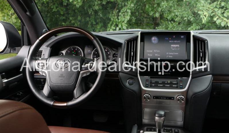 2020 Toyota Land Cruiser Base AWD 4dr SUV full