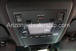 2020 Toyota Land Cruiser Base AWD 4dr SUV full