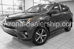 2017 Toyota RAV4 XLE full