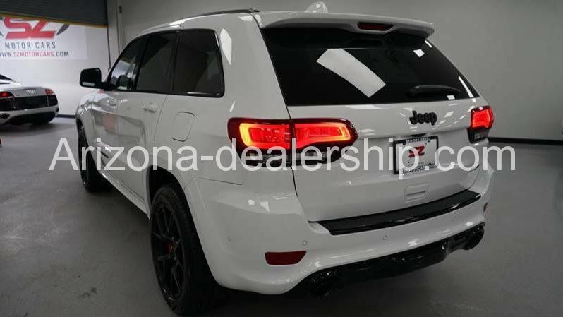 2020 Jeep Grand Cherokee SRT full