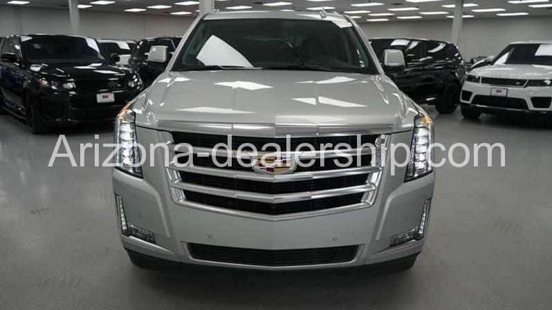 2020 Cadillac Escalade Luxury 4×4 4dr SUV full