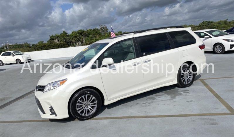 2020 Toyota Sienna XLE Premium full