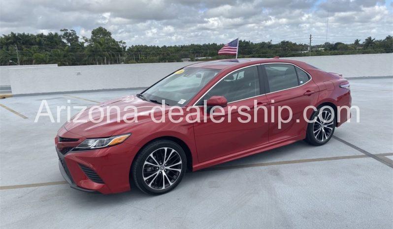 2019 Toyota Camry SE full