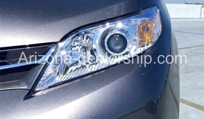 2020 Toyota Sienna XLE full