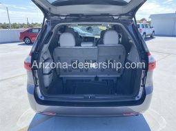 2020 Toyota Sienna XLE full