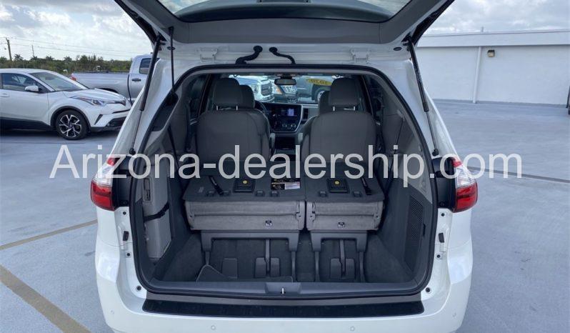 2020 Toyota Sienna XLE Premium full