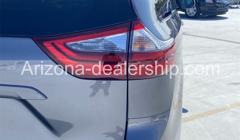 2020 Toyota Sienna XLE full