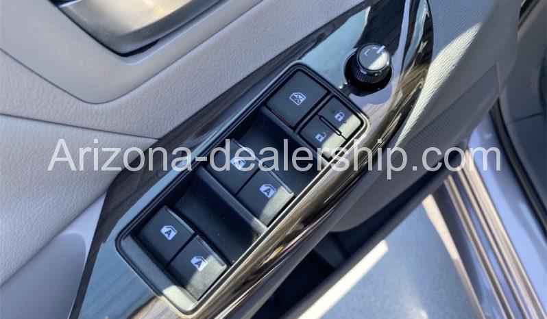 2020 Toyota Sienna XLE full