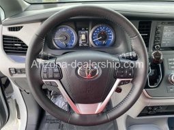 2020 Toyota Sienna XLE Premium full