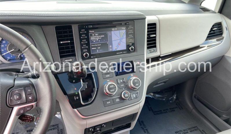 2020 Toyota Sienna XLE Premium full