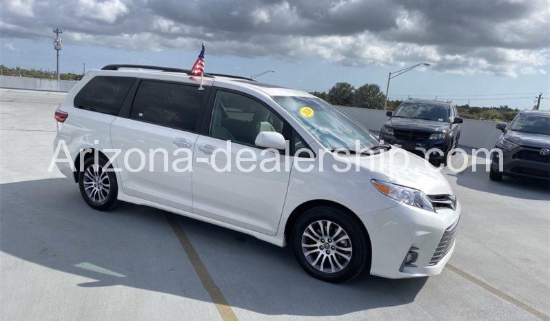 2020 Toyota Sienna XLE Premium full