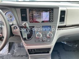 2020 Toyota Sienna XLE Premium full