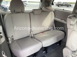 2020 Toyota Sienna XLE Premium full