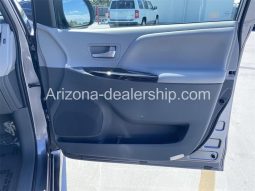 2020 Toyota Sienna XLE full