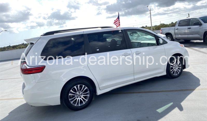 2020 Toyota Sienna XLE Premium full