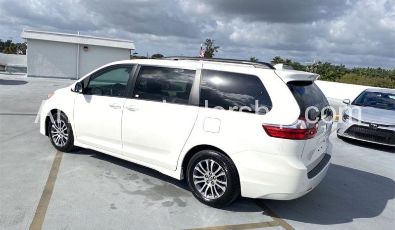 2020 Toyota Sienna XLE Premium full