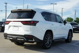 2022 Lexus LX 600 full