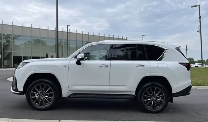 2022 Lexus LX 600 full