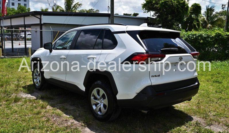 2020 LE Used 2.5L I4 16V Automatic FWD SUV full