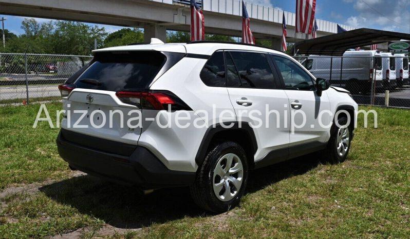 2020 LE Used 2.5L I4 16V Automatic FWD SUV full