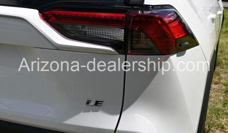 2020 LE Used 2.5L I4 16V Automatic FWD SUV full