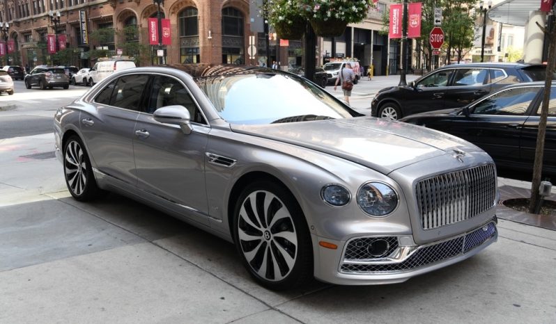 2022 Bentley Flying Spur V8 full