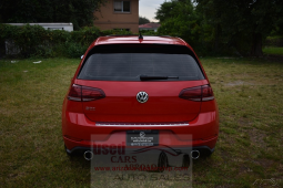 2019 Volkswagen Golf SE full