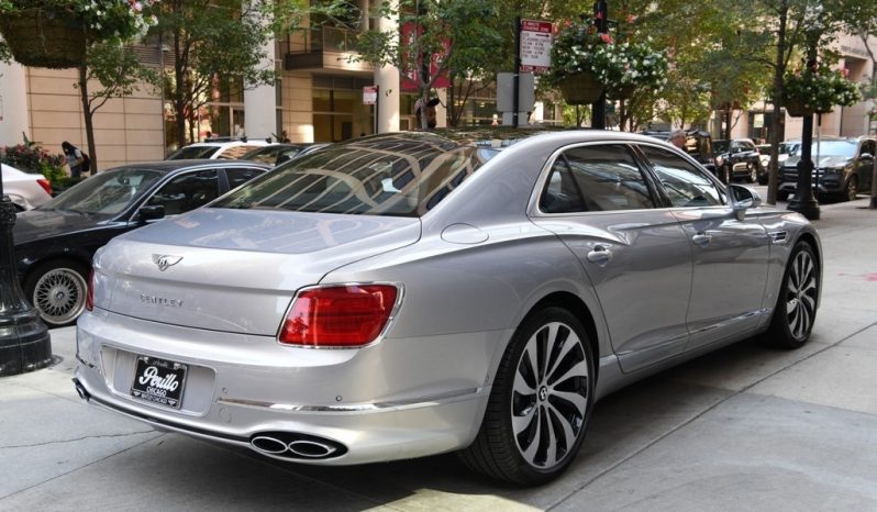 2022 Bentley Flying Spur V8 full