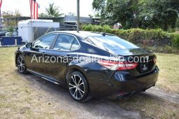 2019 Toyota Camry SE full