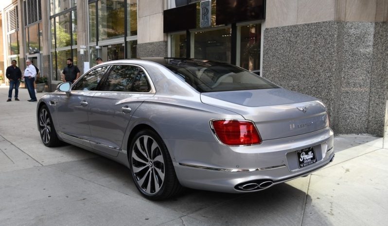 2022 Bentley Flying Spur V8 full