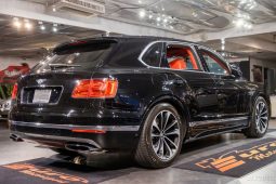 2018 Bentley Bentayga Mulliner Edition full