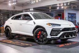 2020 Lamborghini Urus full