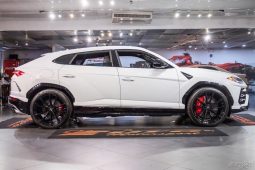 2020 Lamborghini Urus full