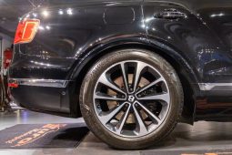 2018 Bentley Bentayga Mulliner Edition full